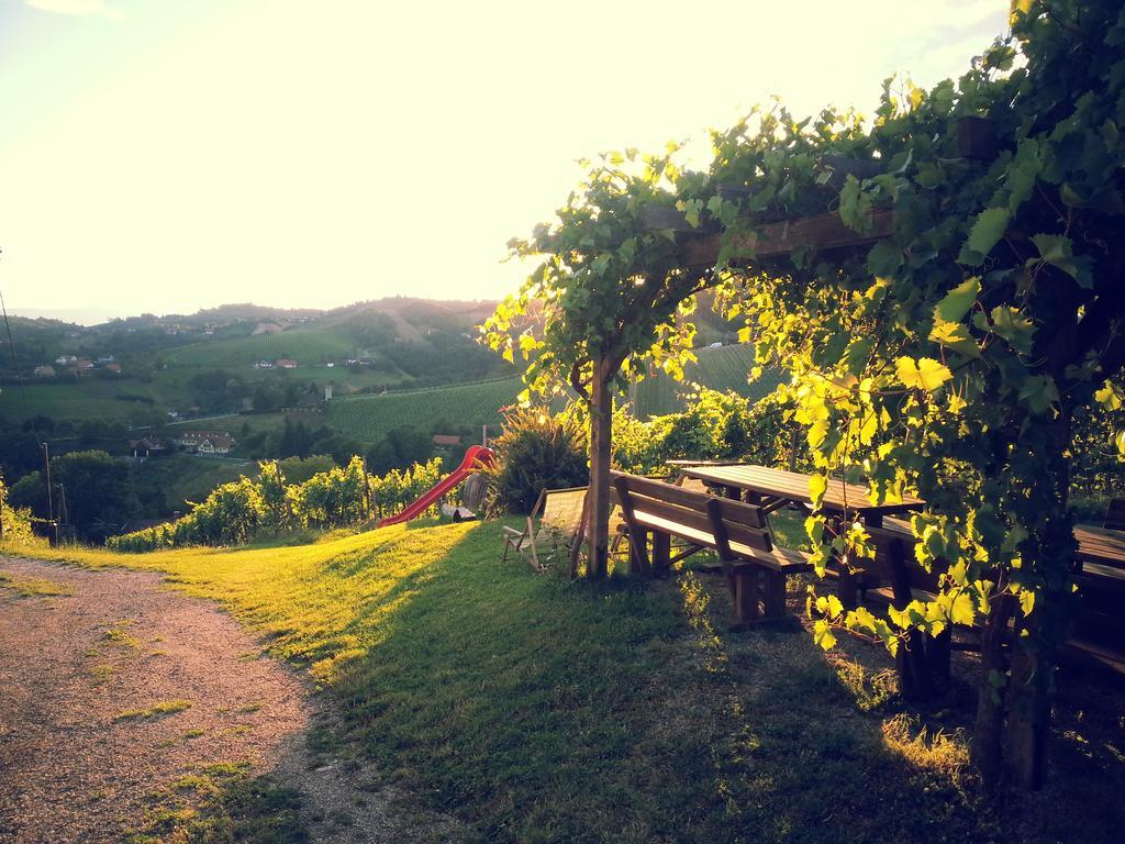 Weingut Reiterer Hotel Kitzeck im Sausal Exterior photo