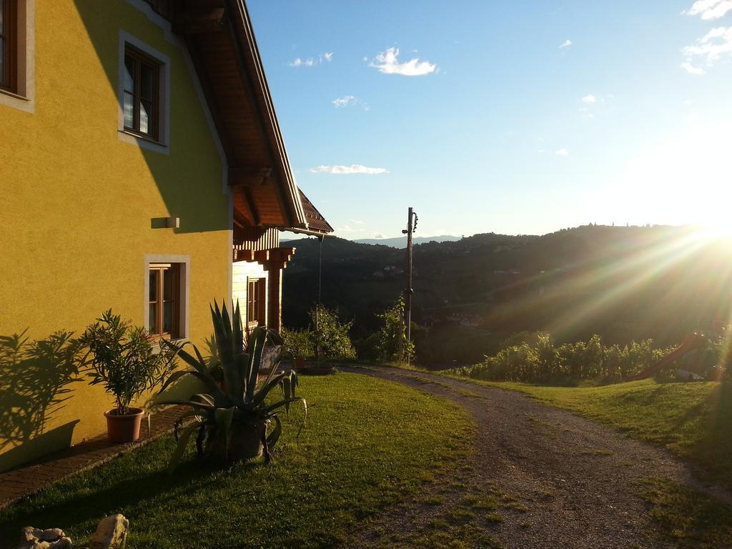 Weingut Reiterer Hotel Kitzeck im Sausal Exterior photo